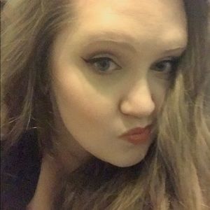 Meet your Posher, Kirstie